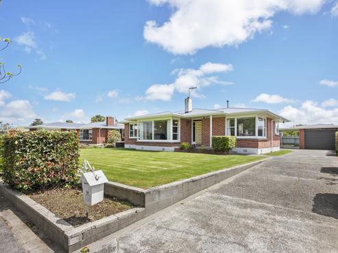 19 Henare Street, West End
