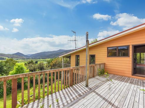 736 Wakapuaka Road, Hira