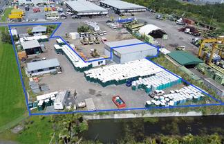 Heavy Industrial Yard with Motorway Exposure