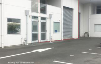 Well-presented 97sqm industrial unit