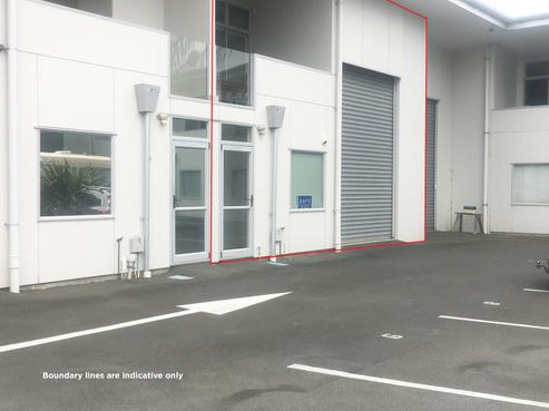 8/6 Loft Place, Kumeu