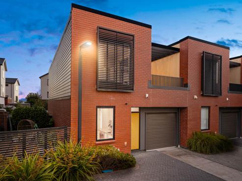2 Kerewhenua Crescent, Hobsonville