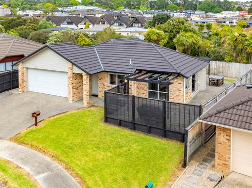 18 Andrusha Place, Flat Bush