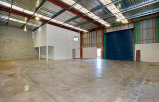Motivated Landlord – 397sqm industrial available now!  