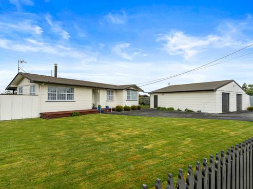 36 Oak Street, Masterton