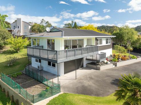 48 Atkinson Road, Titirangi