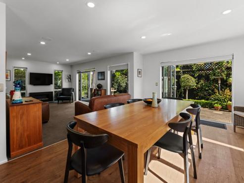 35B Holly Road, Saint Albans