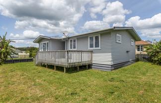 2 Armstrong Street, Huntly