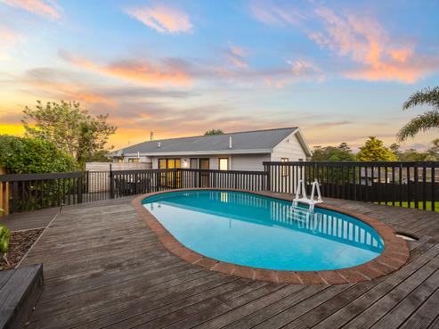 64 Vintage Drive, Henderson