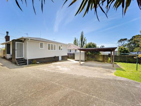 13 Bedford Street, Te Atatu South