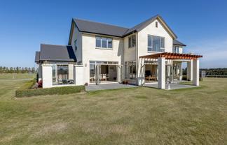 344 Longbeach Road, Willowby