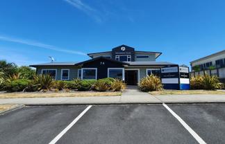 Tidy, functional office suite in central location