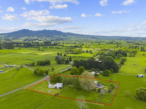 112 Cochrane Road, Ngahinapouri