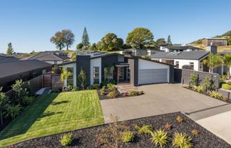 33 Hart Road, Richmond