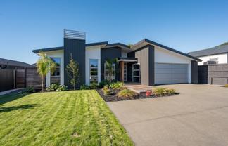 33 Hart Road, Richmond