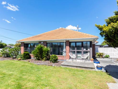 18 Voss Street, Shirley