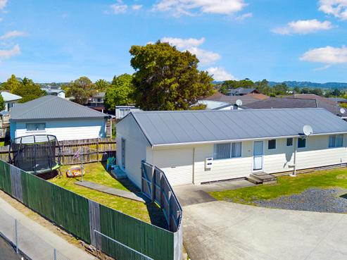 12B Sturges Road, Henderson