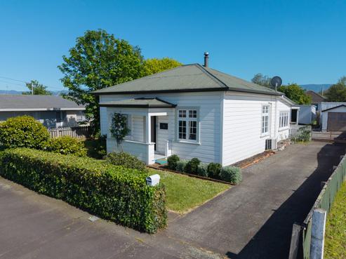 41 Burns Street, Dannevirke