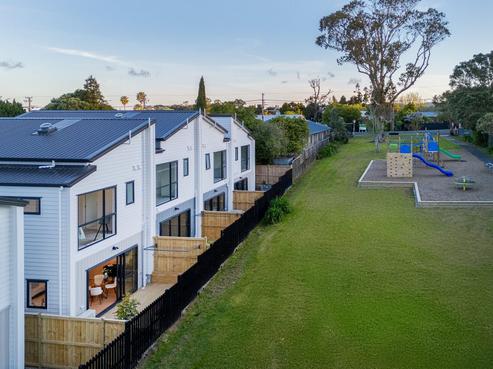 5/30A Tirimoana Road, Te Atatu South