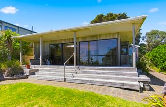 114 The Parade, Paekakariki
