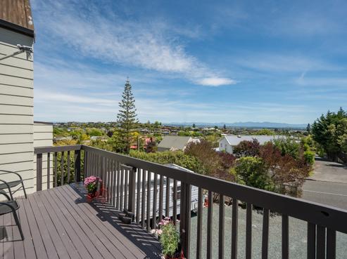 18 Hunter Avenue, Richmond