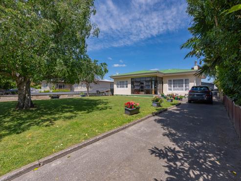 241 Mayfair Avenue, Mayfair