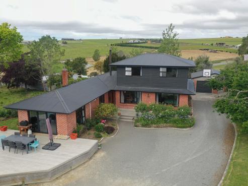 132 Driscoll Road, Levels