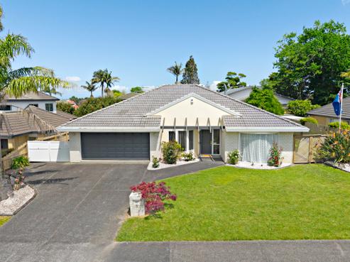 5 Stewart Gibson Place, Manurewa