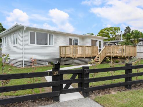 1/109 Rautawhiri Road, Helensville