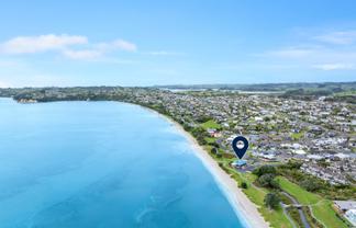 A rare find -  commercial on the waterfront