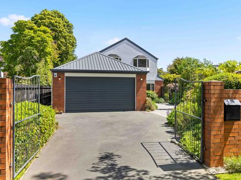 8 Swanleigh Place, Ilam