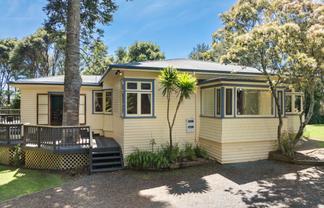 77 Carter Road, Oratia