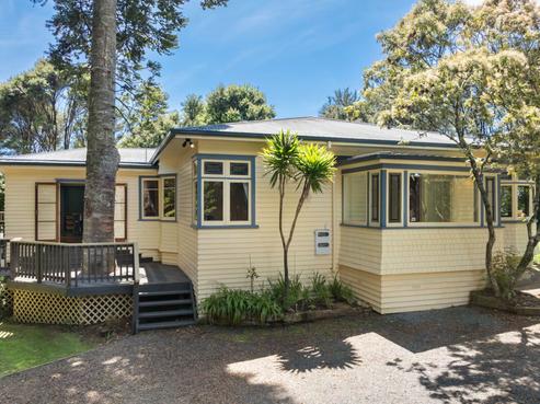 77 Carter Road, Oratia