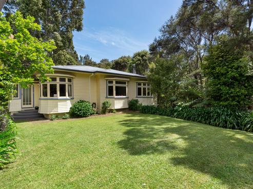 77 Carter Road, Oratia