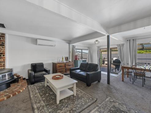 33 Duckworth Crescent, Greenmeadows