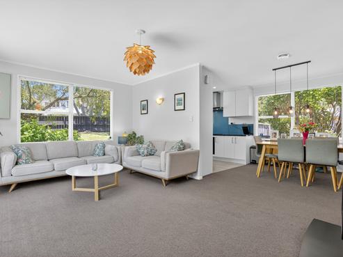 85 Kia Ora Road, Beach Haven