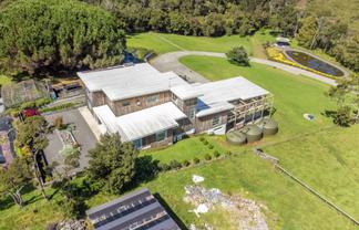 42 Merewhira Road, Paremoremo