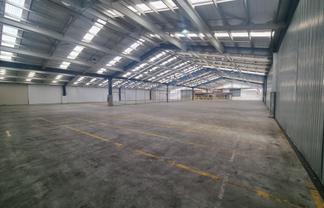 Seaview High-Stud Warehouse - Prime Location