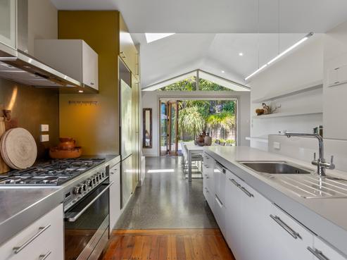 18 Gilbert Street, New Plymouth Central