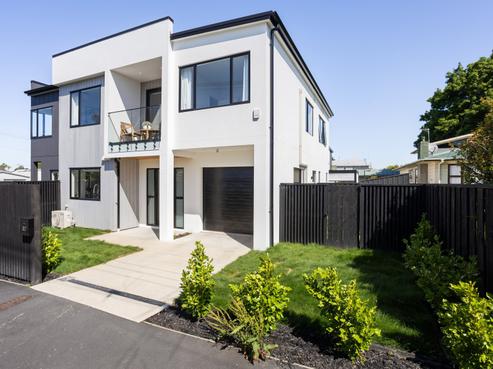 32 Pulham Crescent, Queenwood