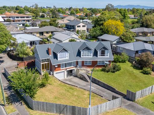 1121 Heaphy Terrace, Fairfield