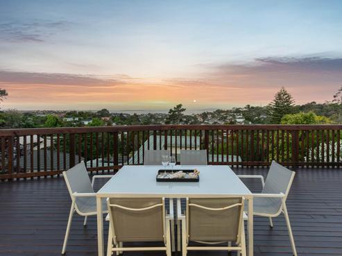 1/547 East Coast Road, Browns Bay
