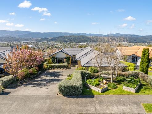 5 Ormrod Grove, Riverstone Terraces