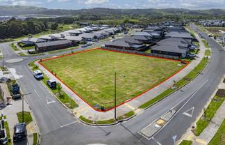 Rare Commercial landholding in Drury