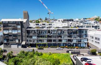 NORTH-FACING PARNELL OFFICE WITH TWO CAR PARKS
