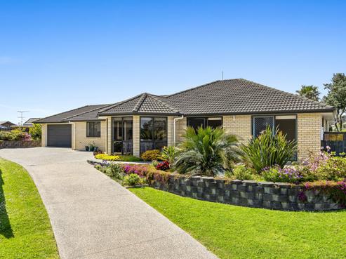 37 Rivervale Grove, Stanmore Bay