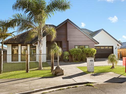 7 Waikaka Place, Rototuna North