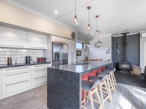775 Queens Drive, Waikiwi