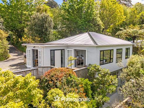 24 Miromiro Road, Normandale