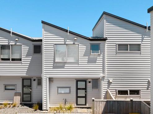 1B Sirius Place, Botany Downs